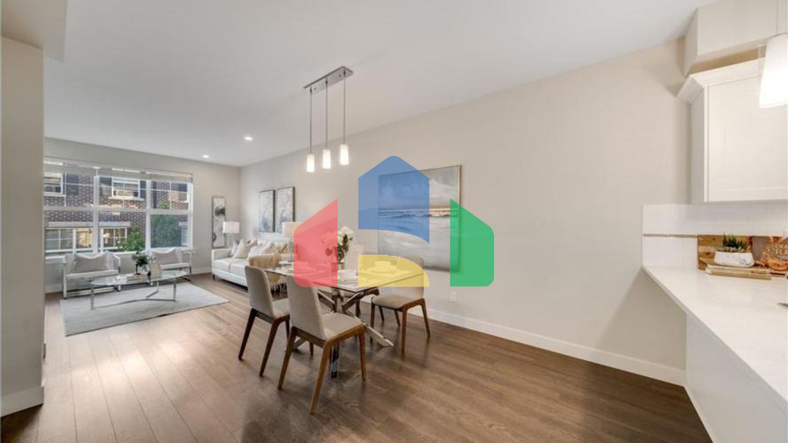 Residential - Townhouse - Surrey, Canada - Canada