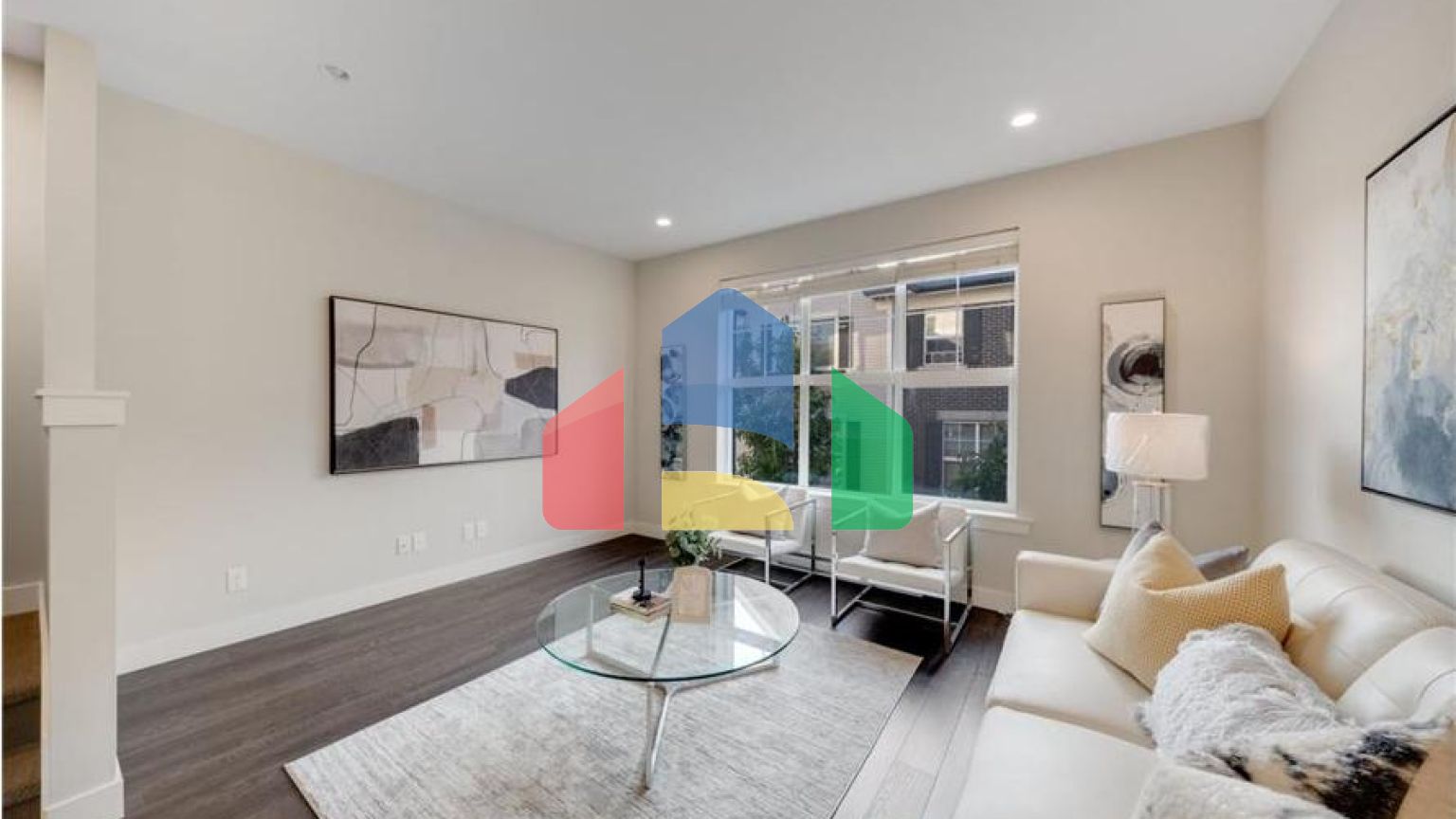 Residential - Townhouse - Surrey, Canada - Canada