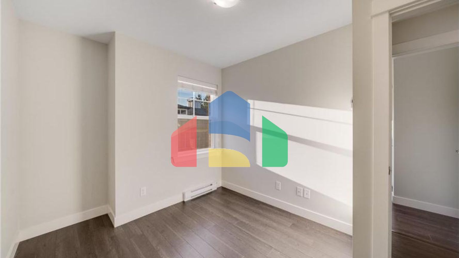 Residential - Townhouse - Surrey, Canada - Canada