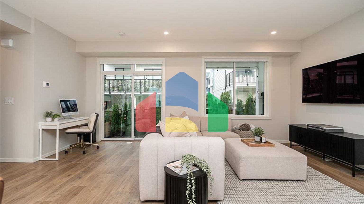 Residential - Townhouse - Surrey, Canada - Canada