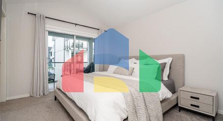 Residential - Townhouse - Surrey, Canada - Canada