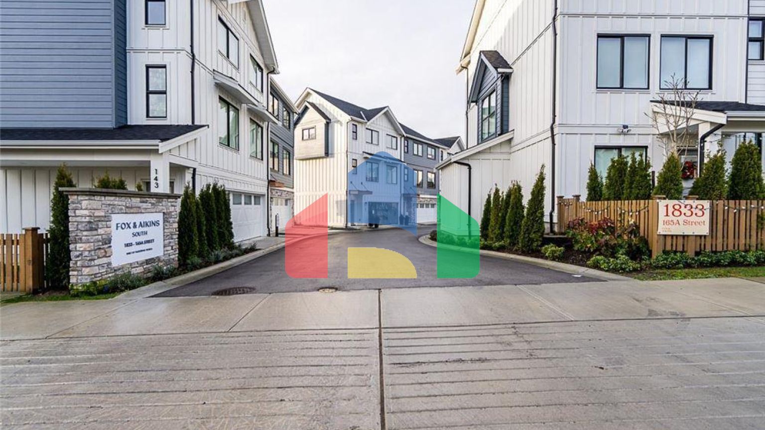 Residential - Townhouse - Surrey, Canada - Canada