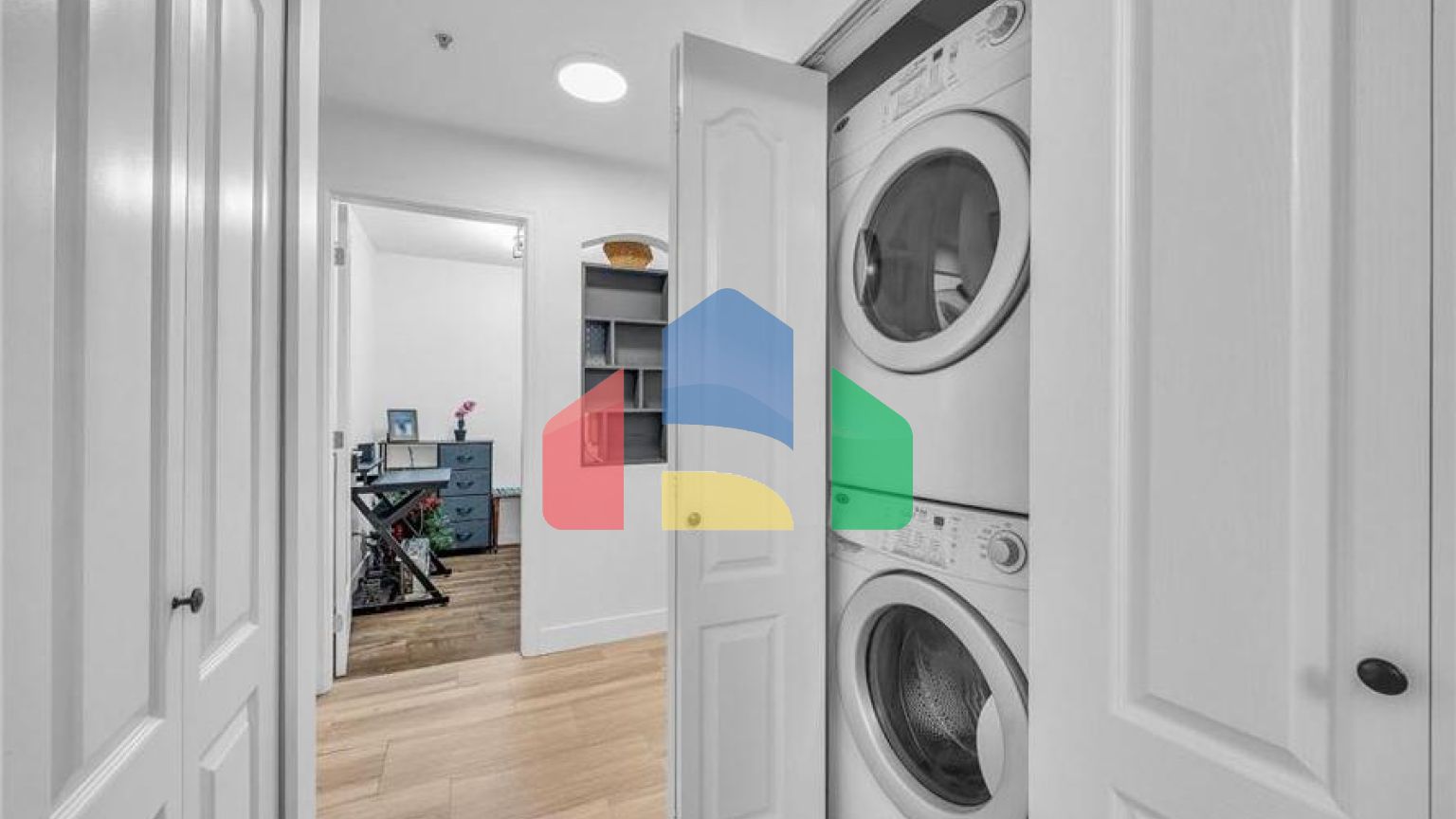 Residential - Single Family Home - Surrey, Canada - Canada