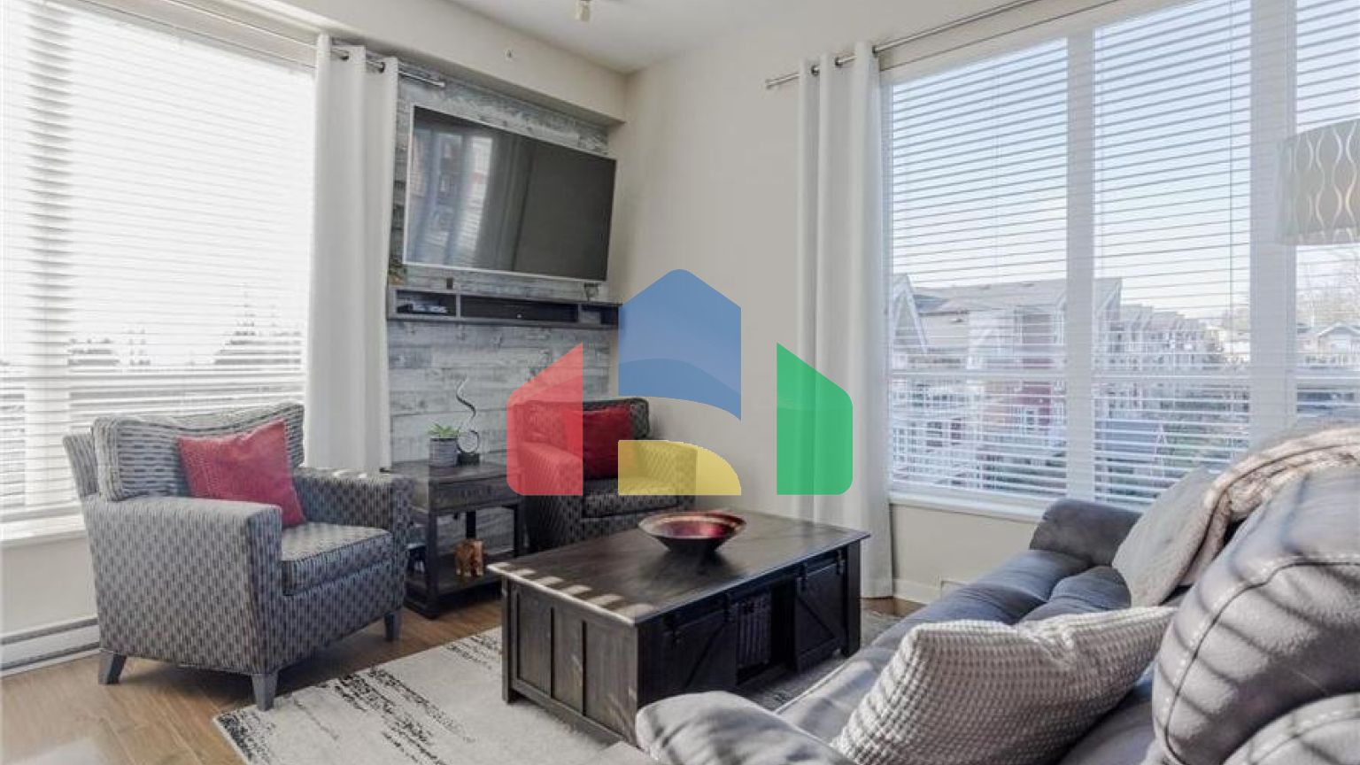 Residential - Single Family Home - Surrey, Canada - Canada