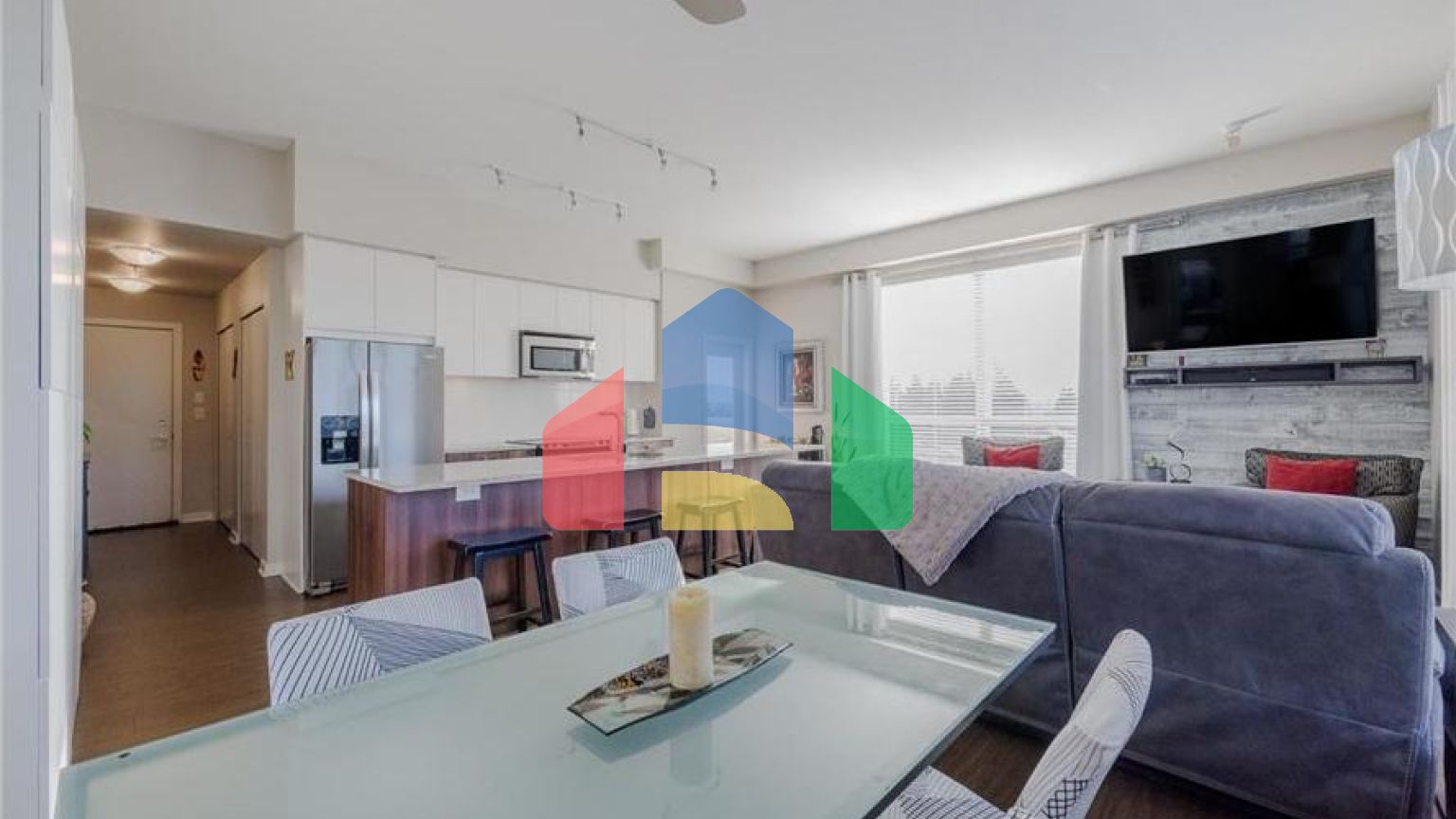 Residential - Single Family Home - Surrey, Canada - Canada