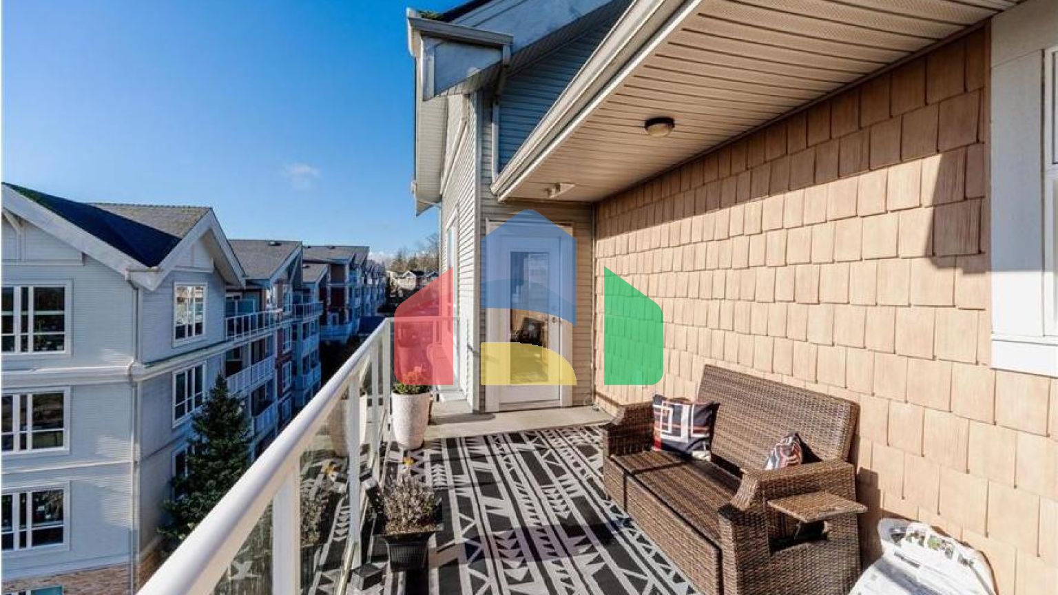 Residential - Single Family Home - Surrey, Canada - Canada