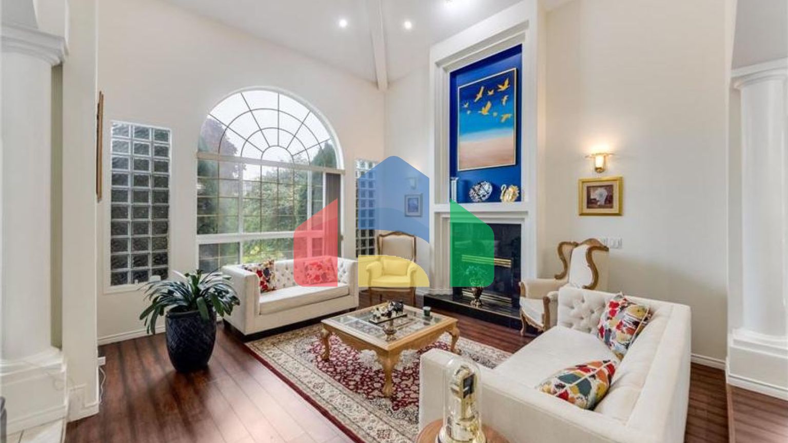 Residential - Single Family Home - Surrey, Canada - Canada