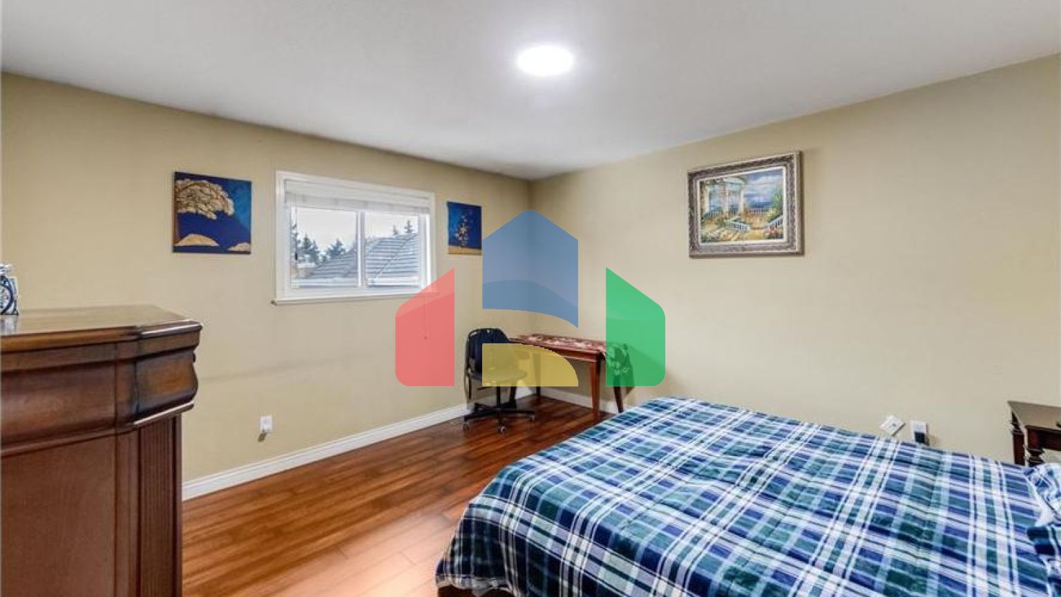 Residential - Single Family Home - Surrey, Canada - Canada