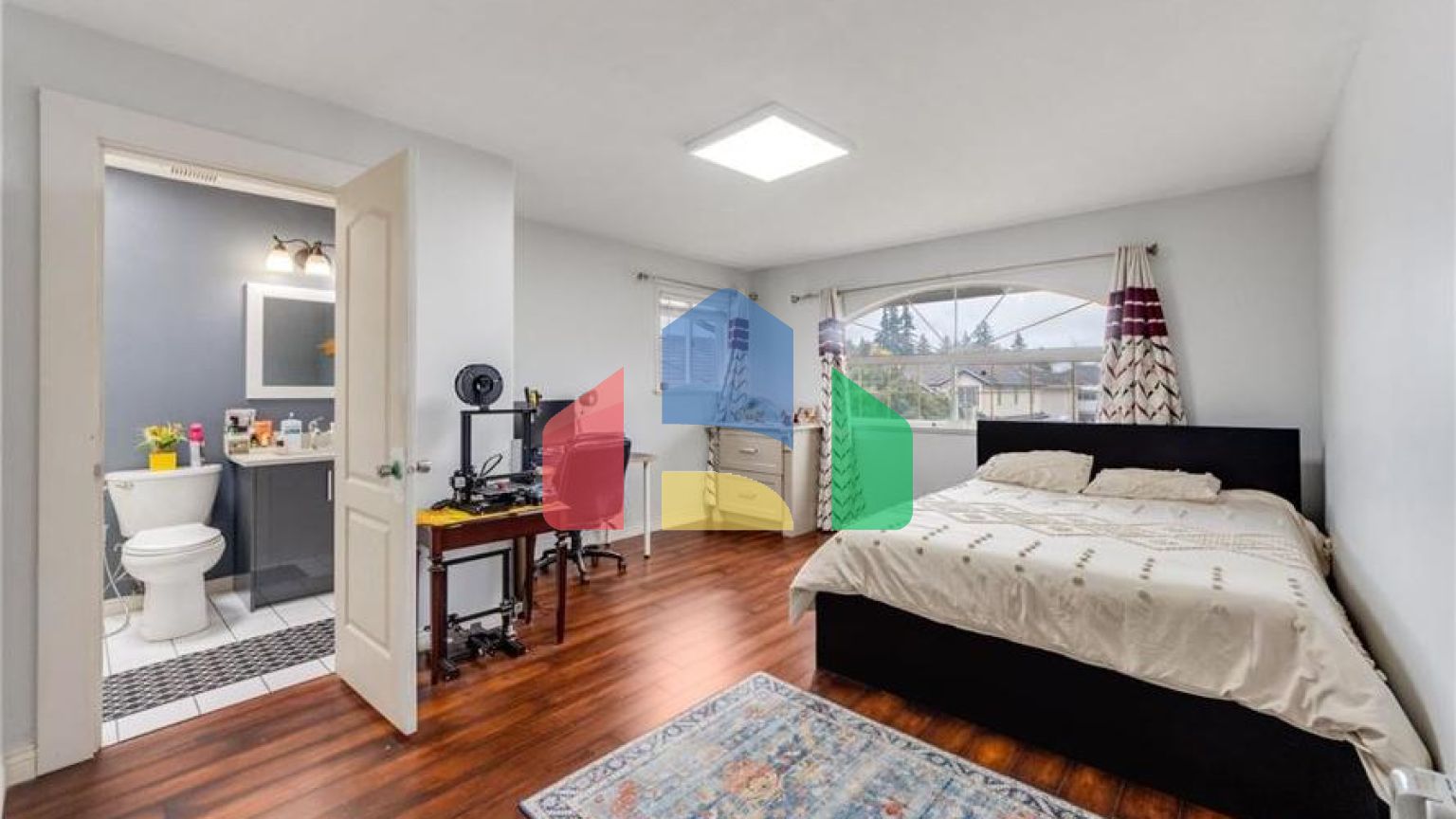 Residential - Single Family Home - Surrey, Canada - Canada