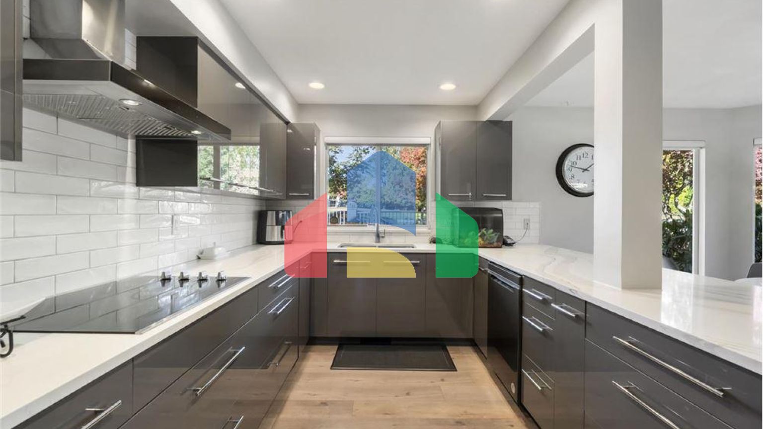 Residential - Townhouse - Surrey, Canada - Canada