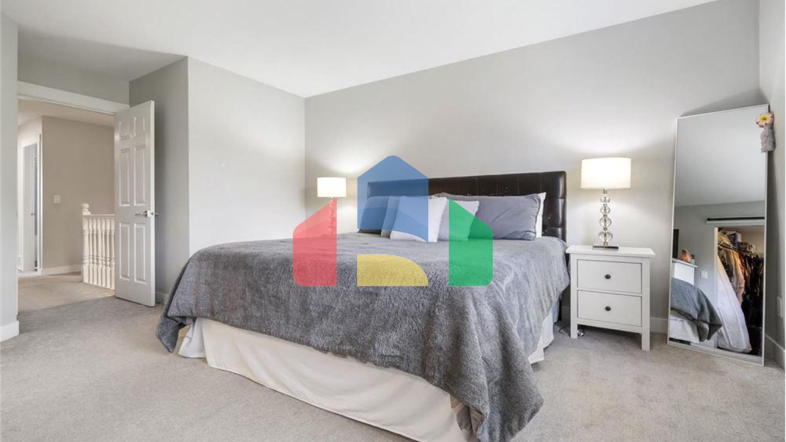 Residential - Townhouse - Surrey, Canada - Canada