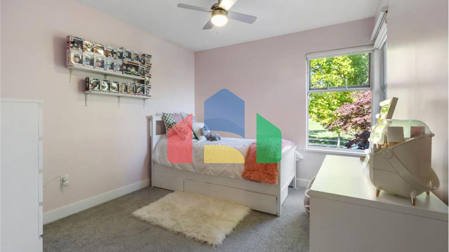 Residential - Townhouse - Surrey, Canada - Canada