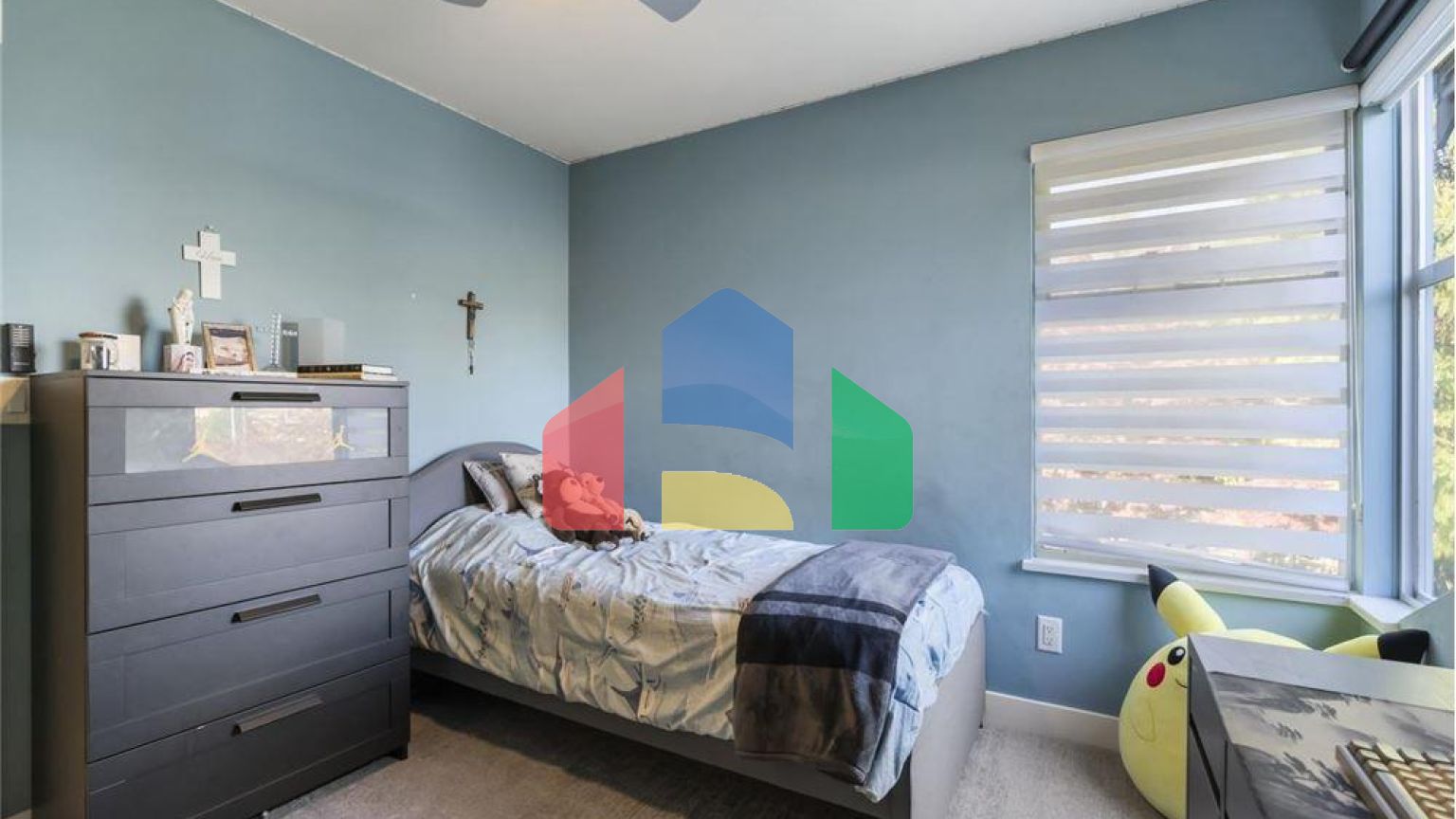 Residential - Townhouse - Surrey, Canada - Canada