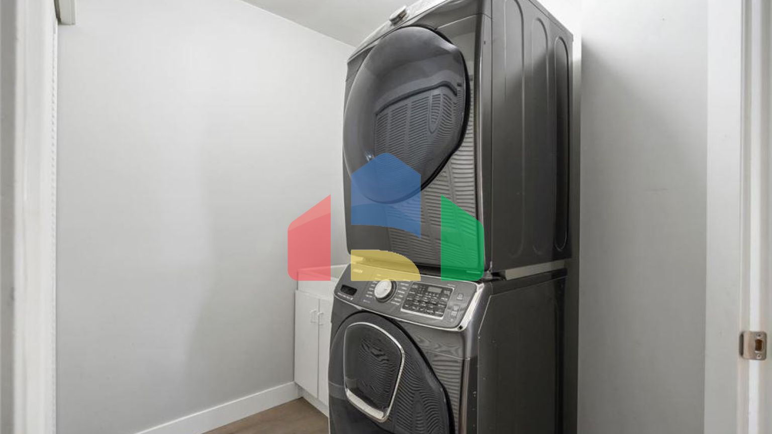 Residential - Townhouse - Surrey, Canada - Canada