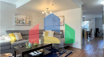 Residential - Townhouse - Surrey, Canada - Canada