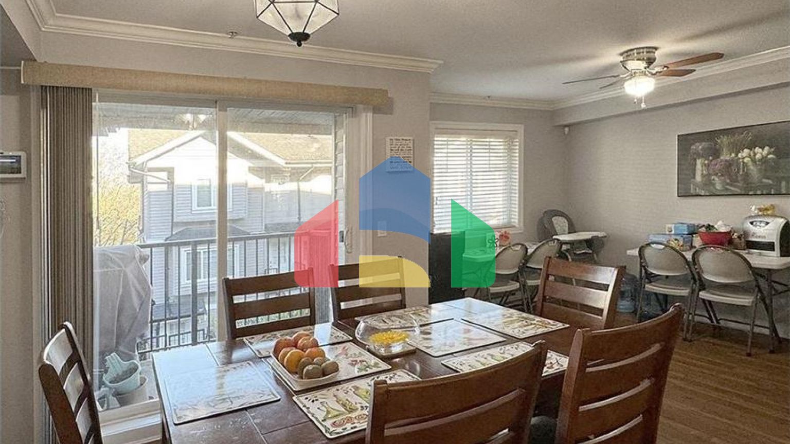 Residential - Townhouse - Surrey, Canada - Canada