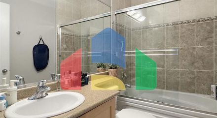 Residential - Townhouse - Surrey, Canada - Canada