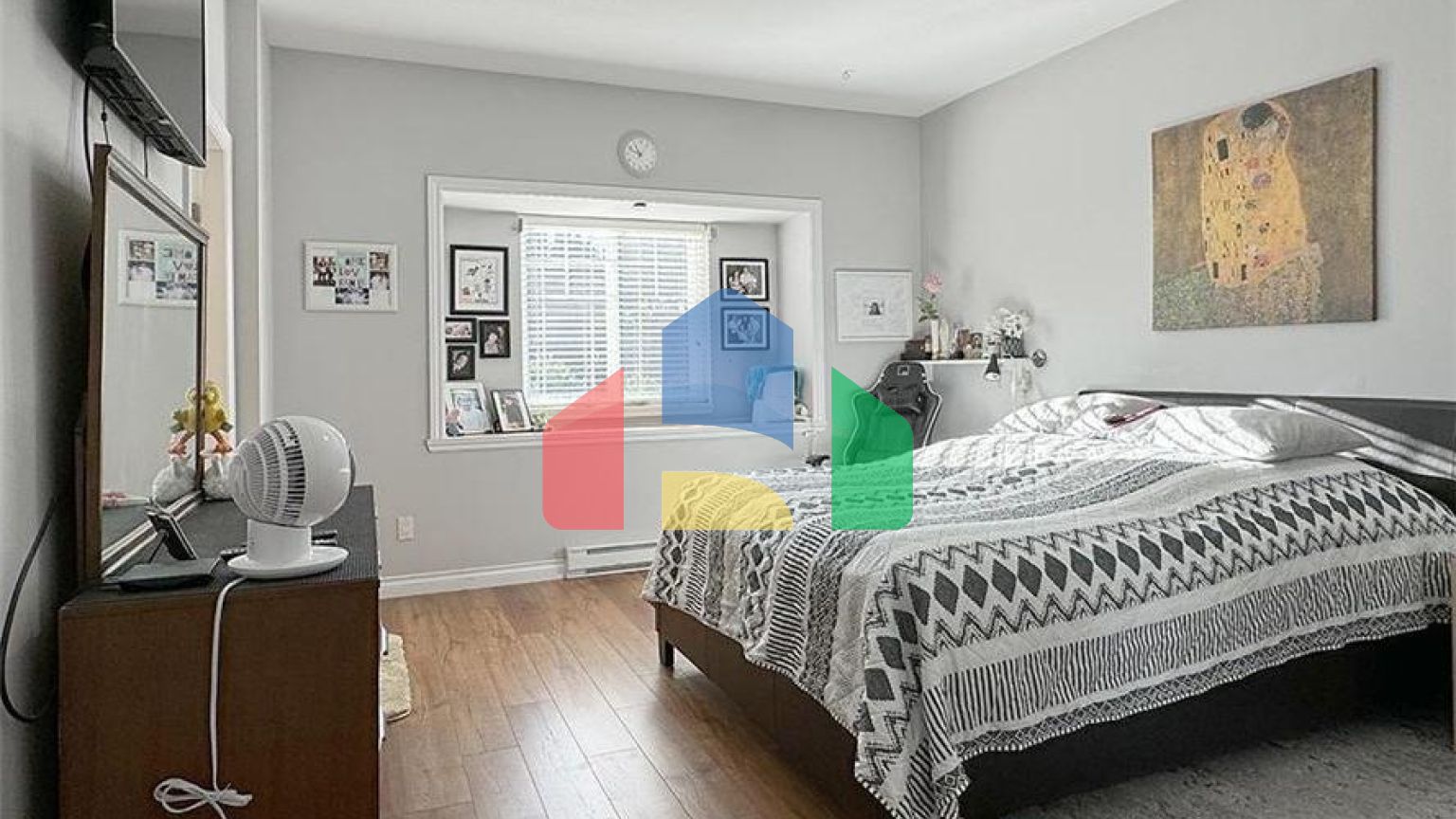 Residential - Townhouse - Surrey, Canada - Canada