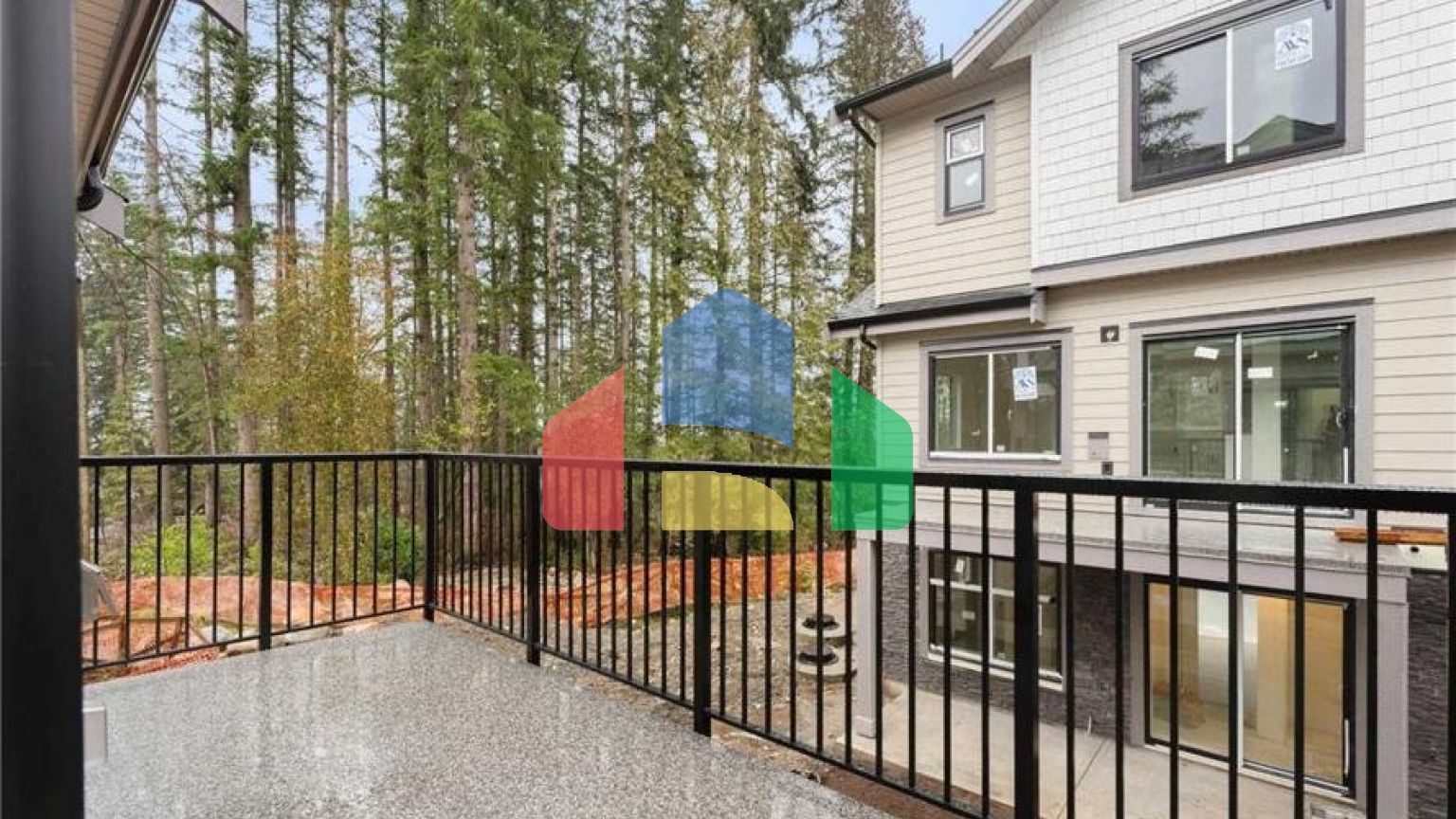 Residential - Townhouse - Surrey, Canada - Canada