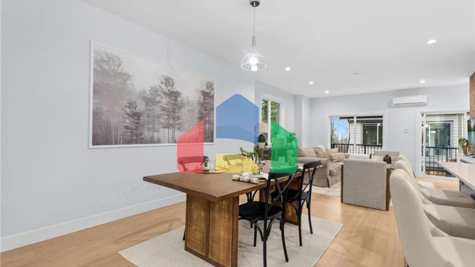 Residential - Townhouse - Surrey, Canada - Canada