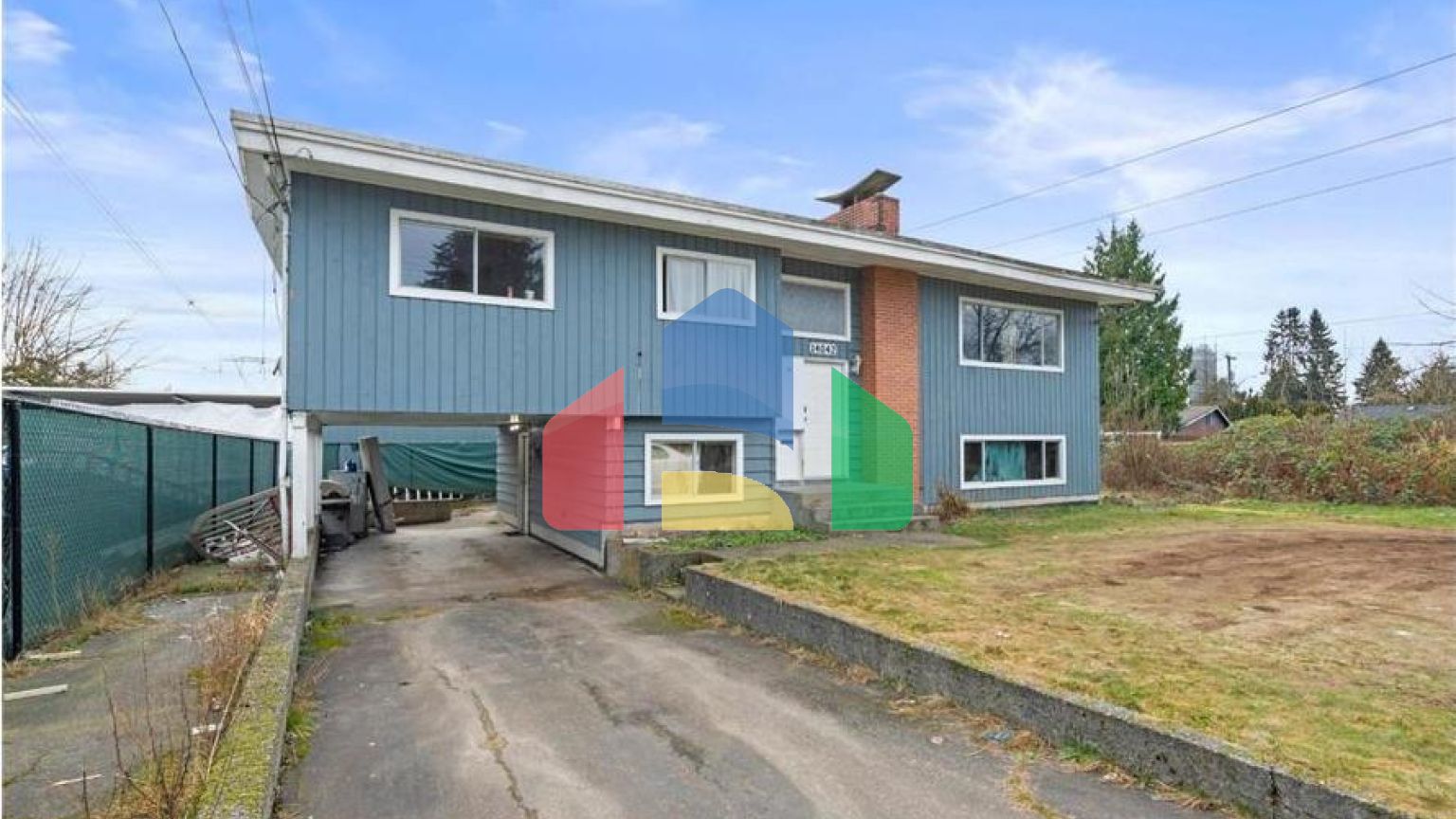 Residential - Single Family Home - Surrey, Canada - Canada