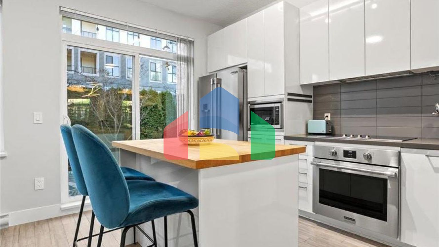 Residential - Townhouse - Surrey, Canada - Canada