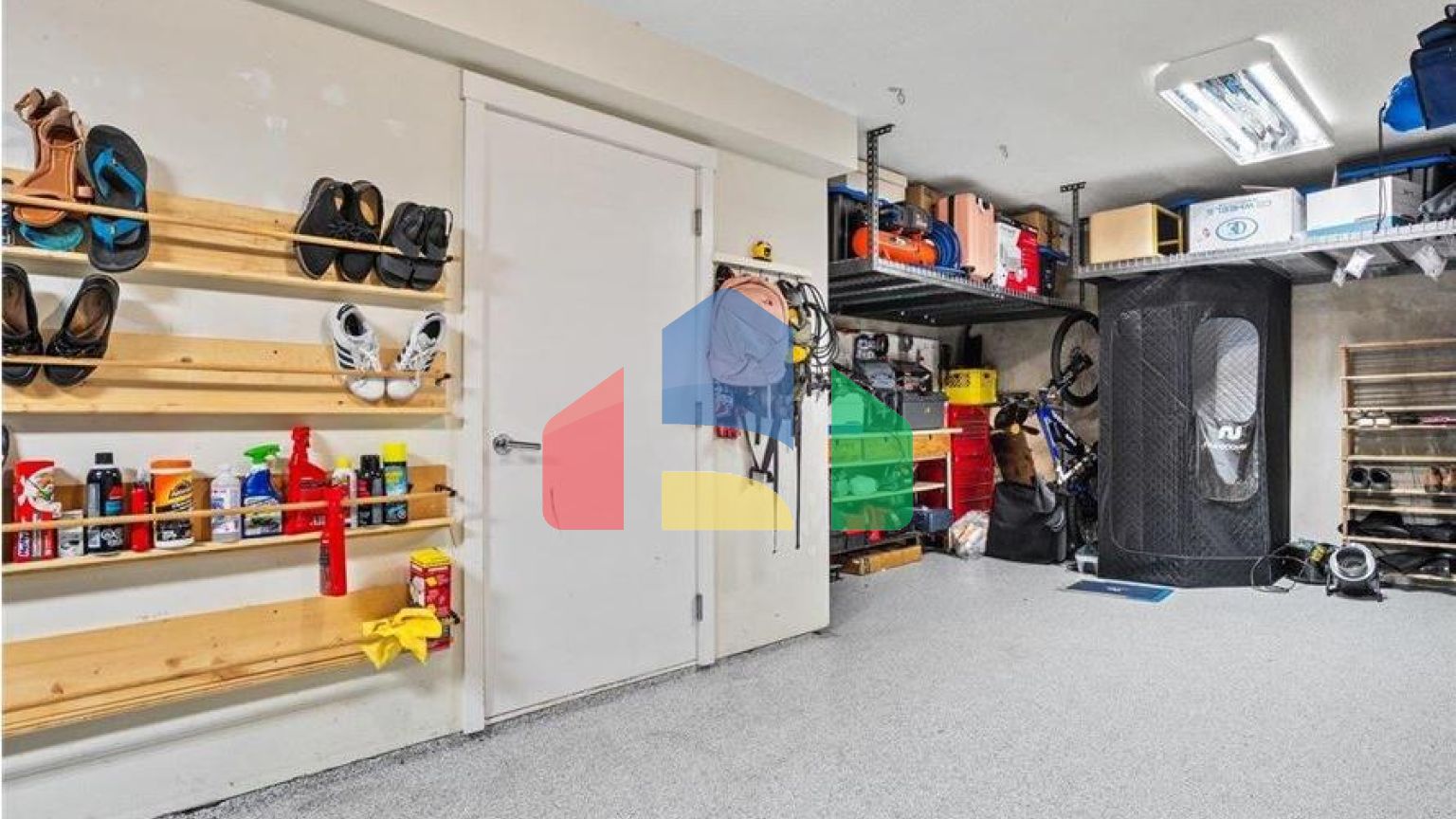 Residential - Townhouse - Surrey, Canada - Canada