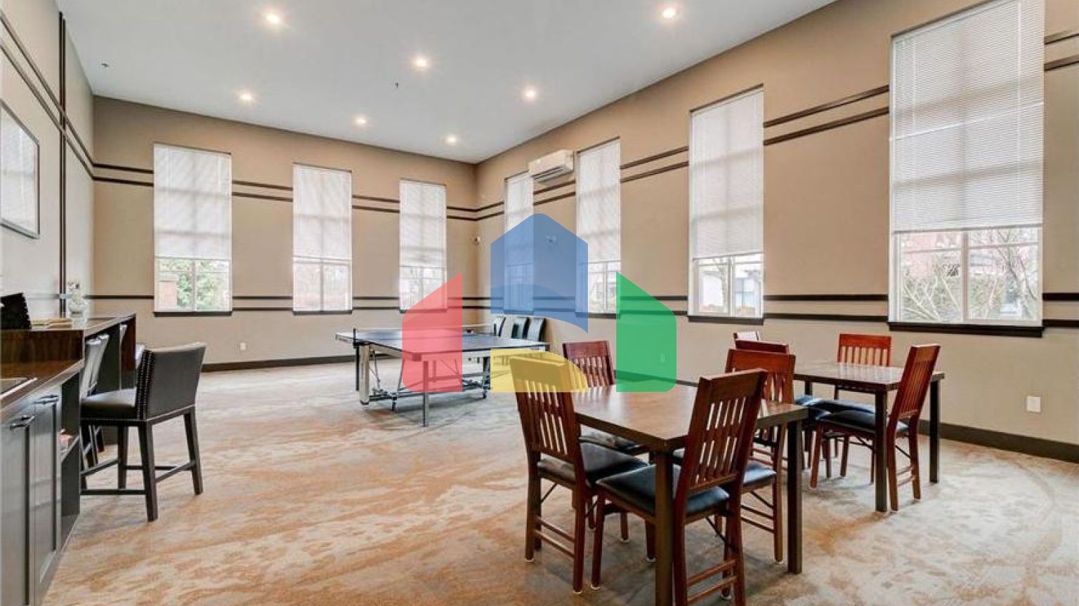 Residential - Townhouse - Surrey, Canada - Canada