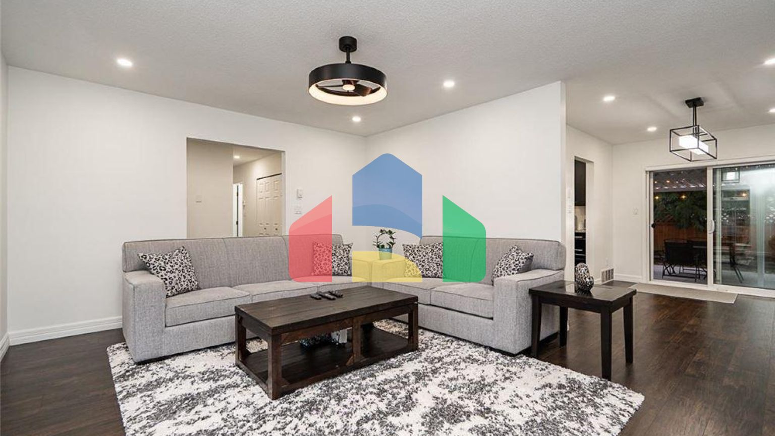 Residential - Single Family Home - Surrey, Canada - Canada