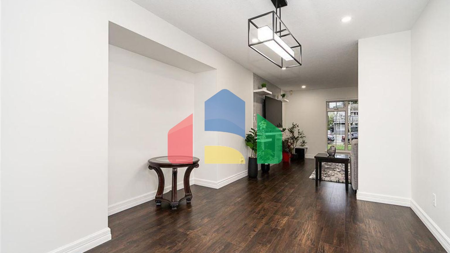 Residential - Single Family Home - Surrey, Canada - Canada