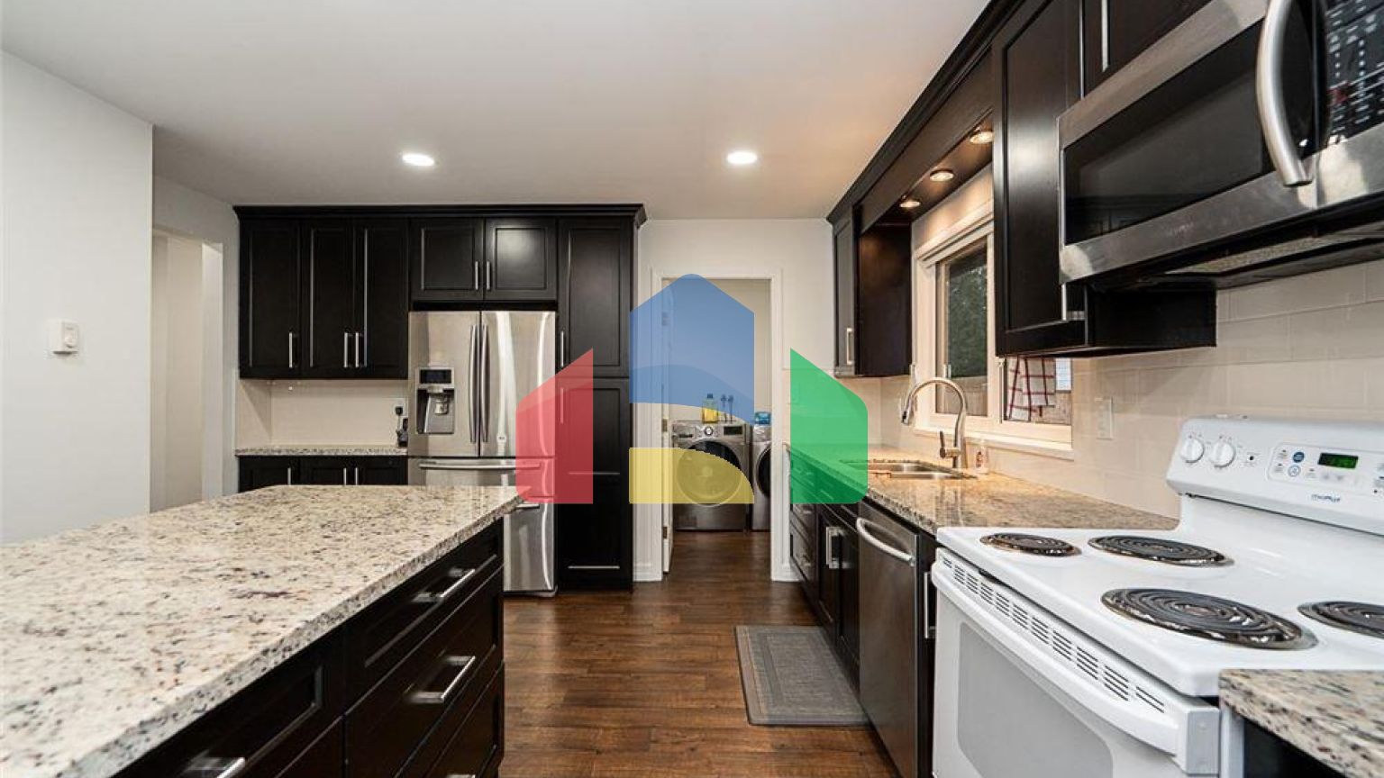 Residential - Single Family Home - Surrey, Canada - Canada