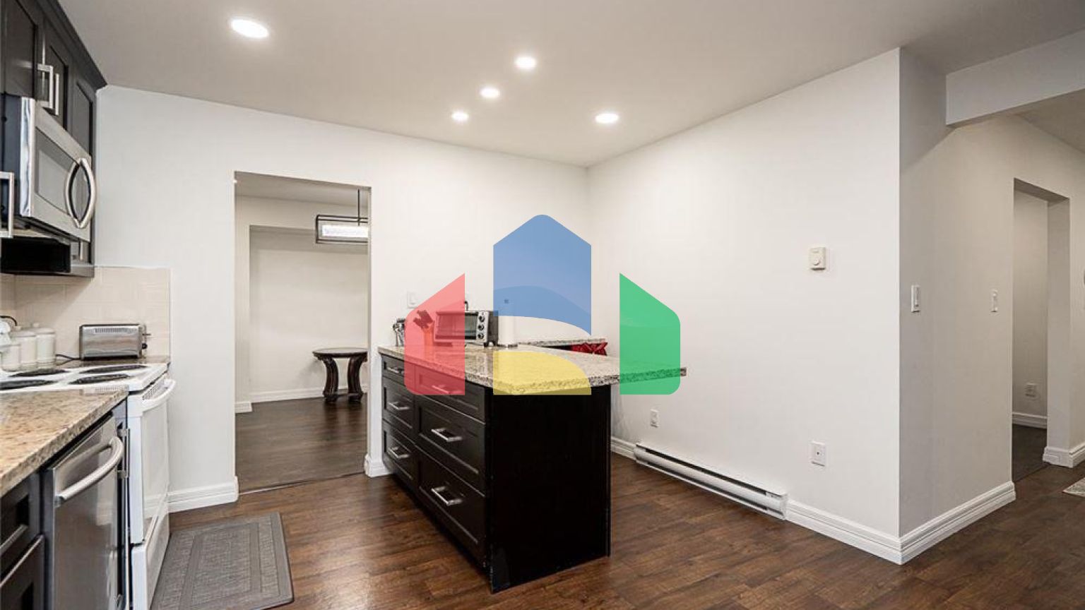 Residential - Single Family Home - Surrey, Canada - Canada