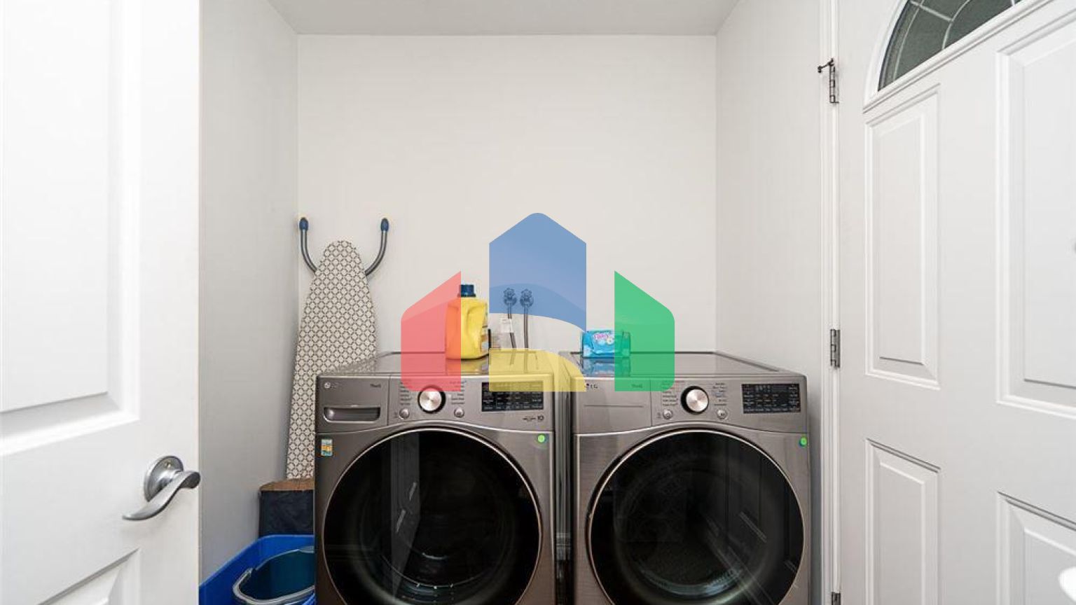 Residential - Single Family Home - Surrey, Canada - Canada