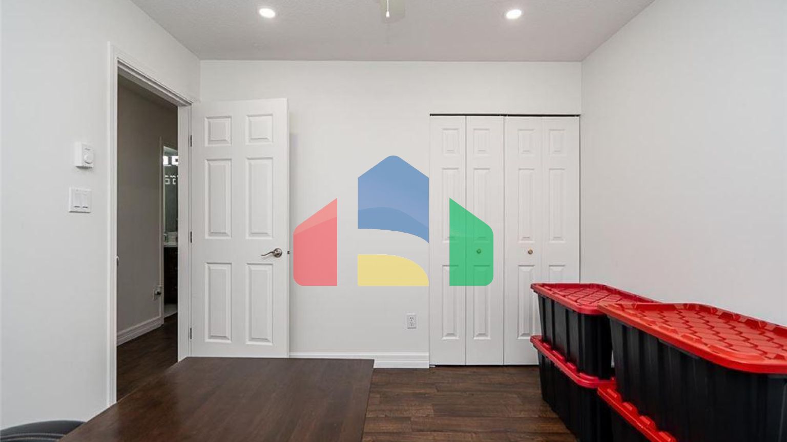 Residential - Single Family Home - Surrey, Canada - Canada