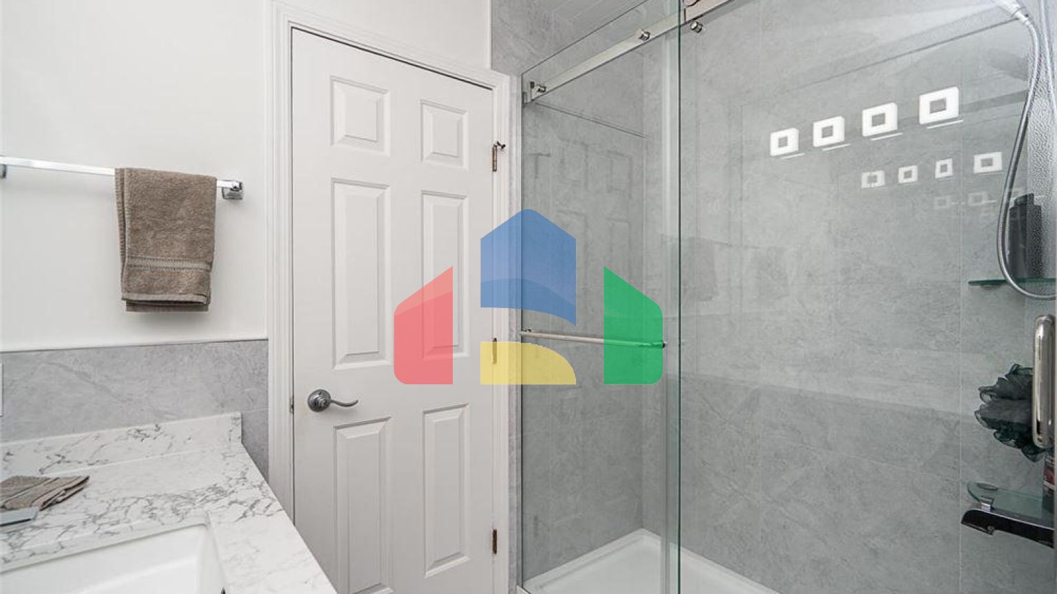 Residential - Single Family Home - Surrey, Canada - Canada