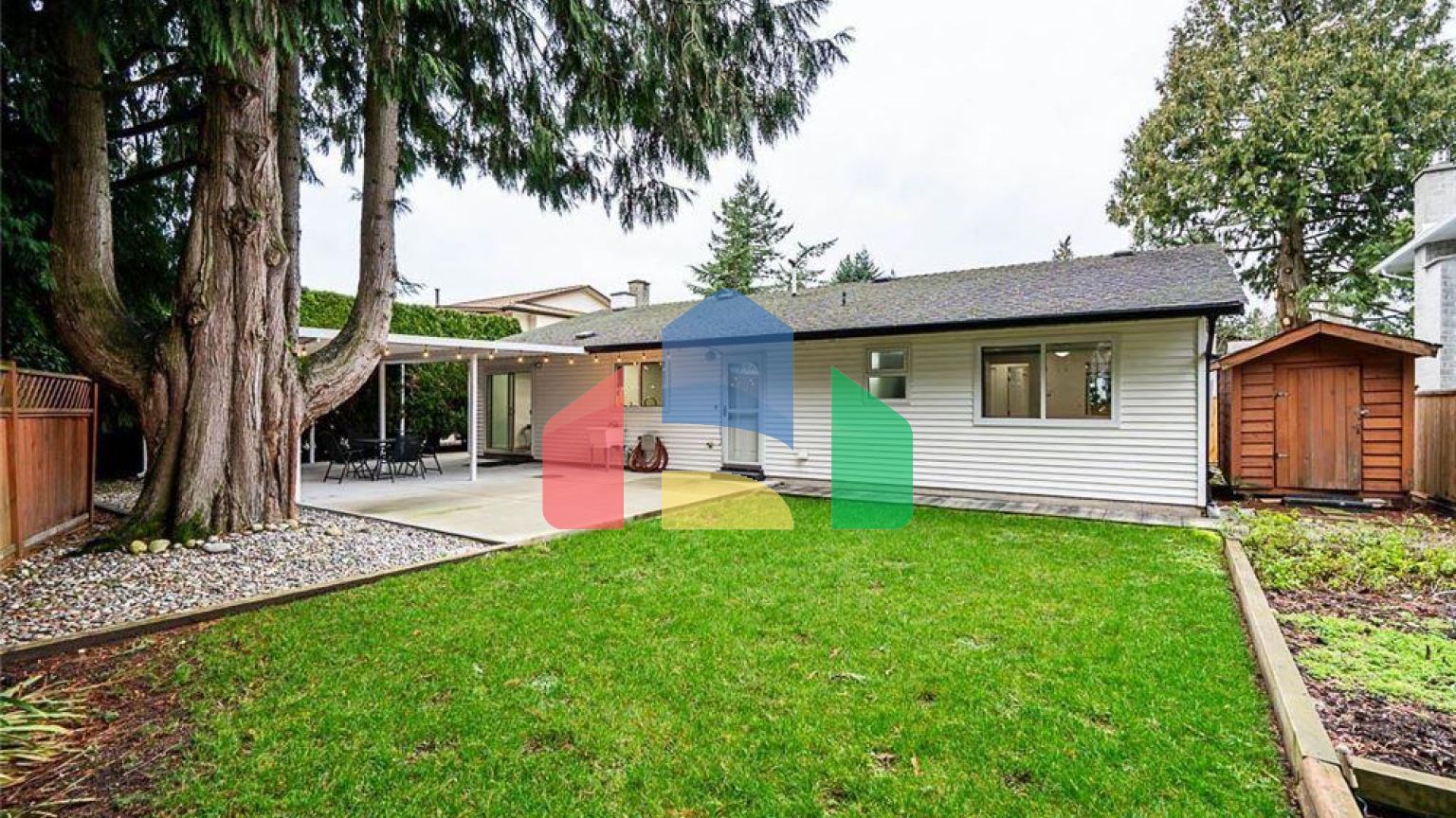 Residential - Single Family Home - Surrey, Canada - Canada