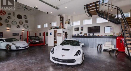 Residential - Condo/Apartment - Foothills, Canada - Canada