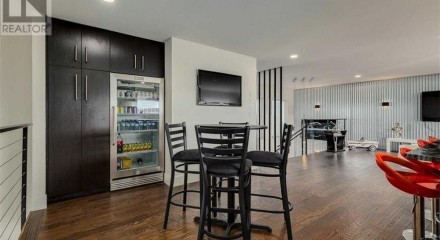 Residential - Condo/Apartment - Foothills, Canada - Canada