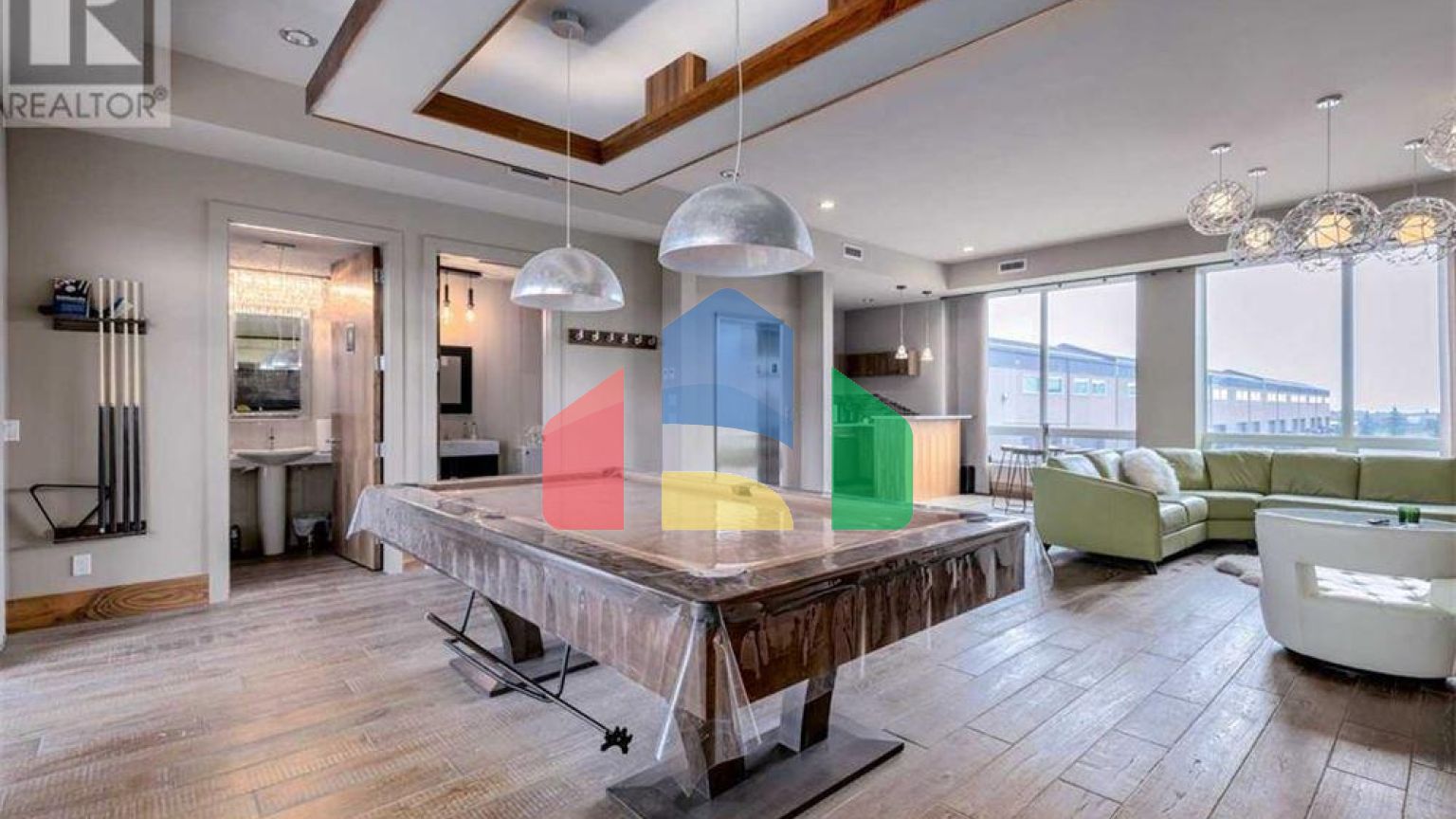 Residential - Condo/Apartment - Foothills, Canada - Canada