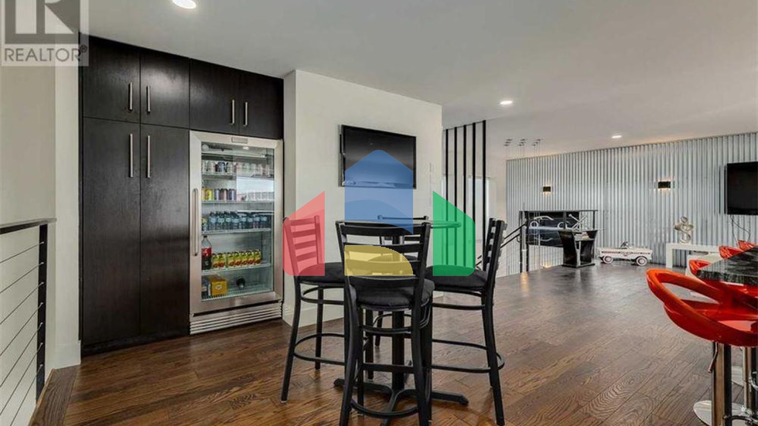 Residential - Condo/Apartment - Foothills, Canada - Canada