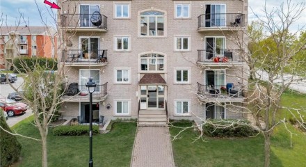 Residential - Condo/Apartment - Mont-Saint-Hilaire, Canada - Canada