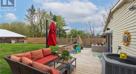 Residential - Single Family Home - South Frontenac, Canada - Canada