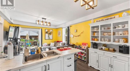 Residential - Single Family Home - South Frontenac, Canada - Canada