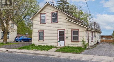 Residential - Single Family Home - South Frontenac, Canada - Canada