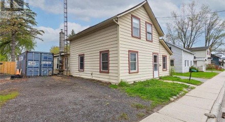 Residential - Single Family Home - South Frontenac, Canada - Canada