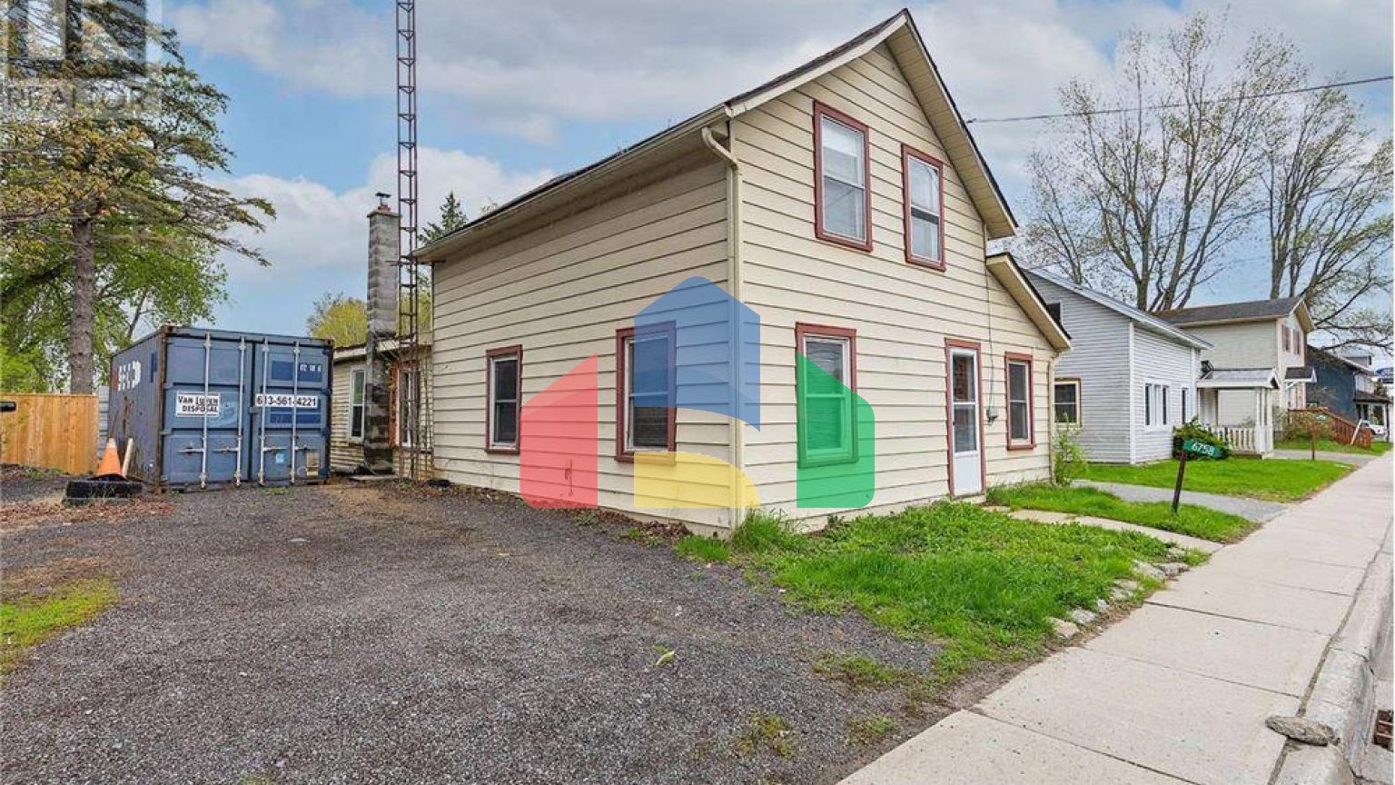 Residential - Single Family Home - South Frontenac, Canada - Canada