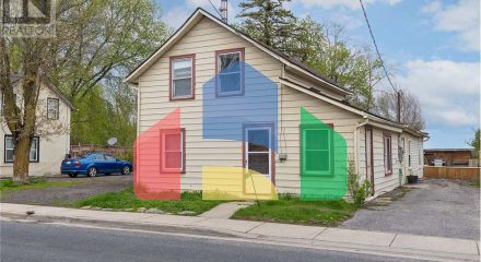 Residential - Single Family Home - South Frontenac, Canada - Canada
