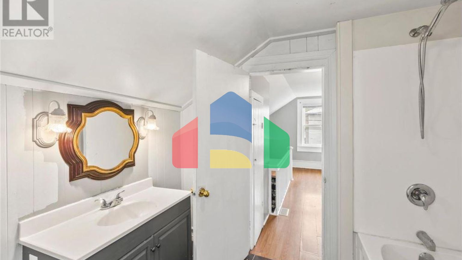 Residential - Single Family Home - South Frontenac, Canada - Canada