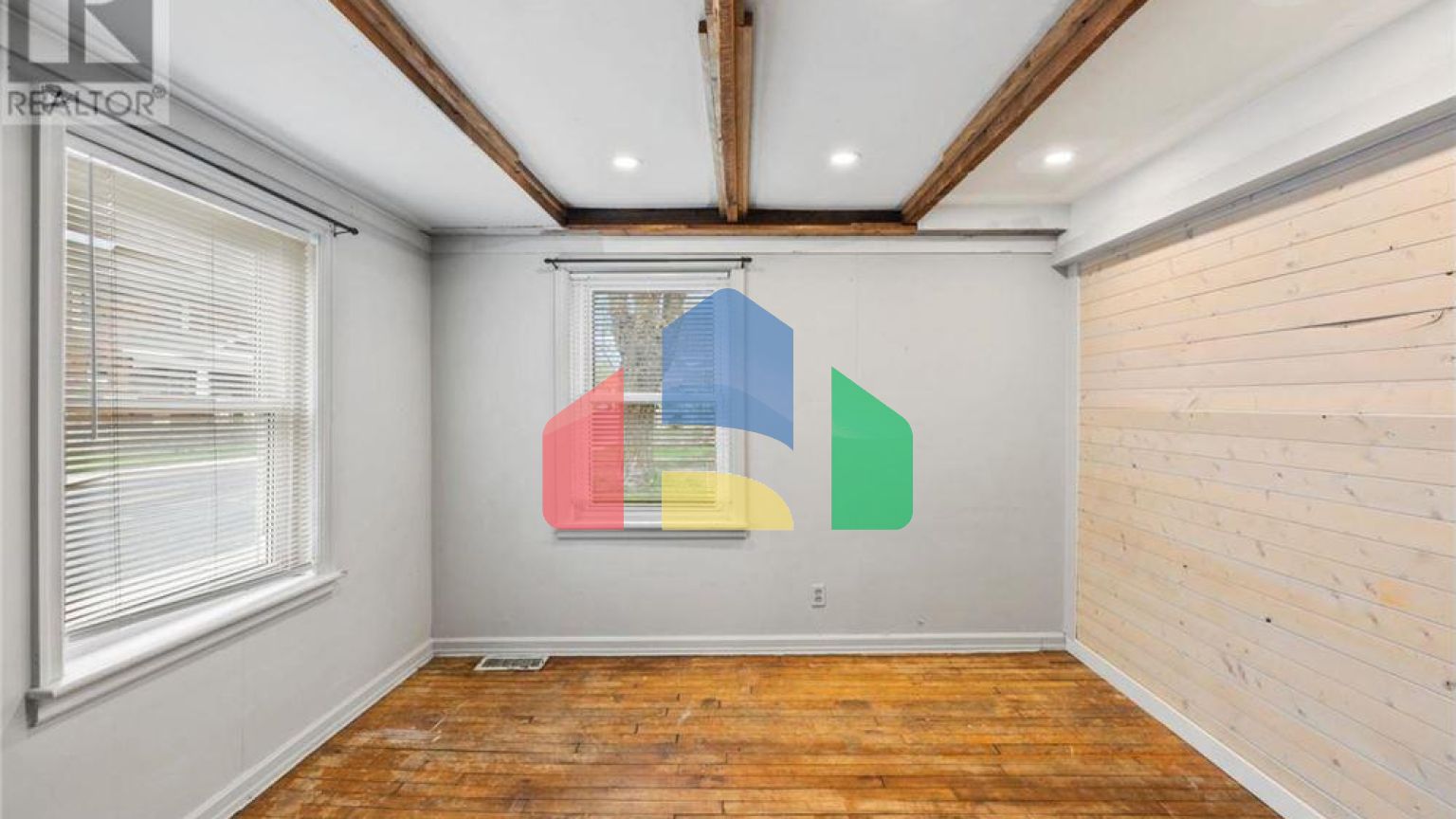 Residential - Single Family Home - South Frontenac, Canada - Canada