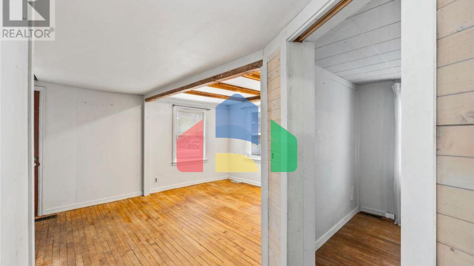 Residential - Single Family Home - South Frontenac, Canada - Canada